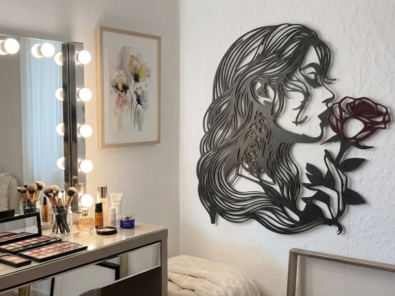 Women Love Rose Walldecor