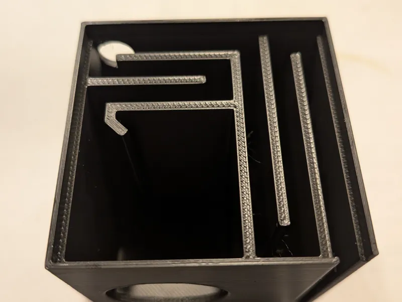 1 inch speaker case no support.