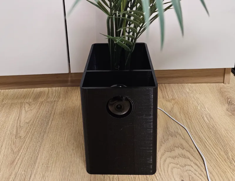 YI camera disguise planter