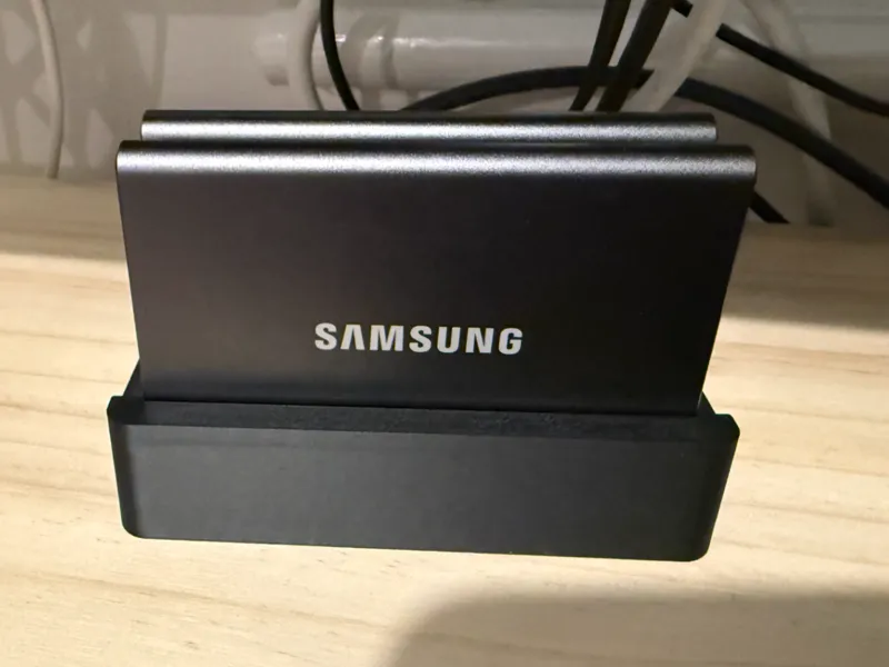 Samsung T7 SSD Holder - Holds 2