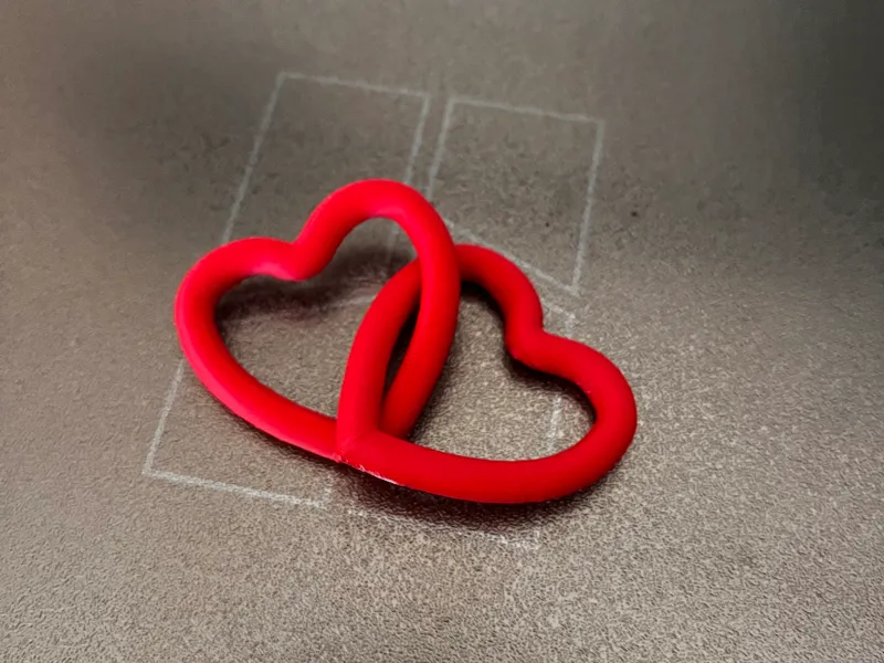 love fidget two little hearts interwined