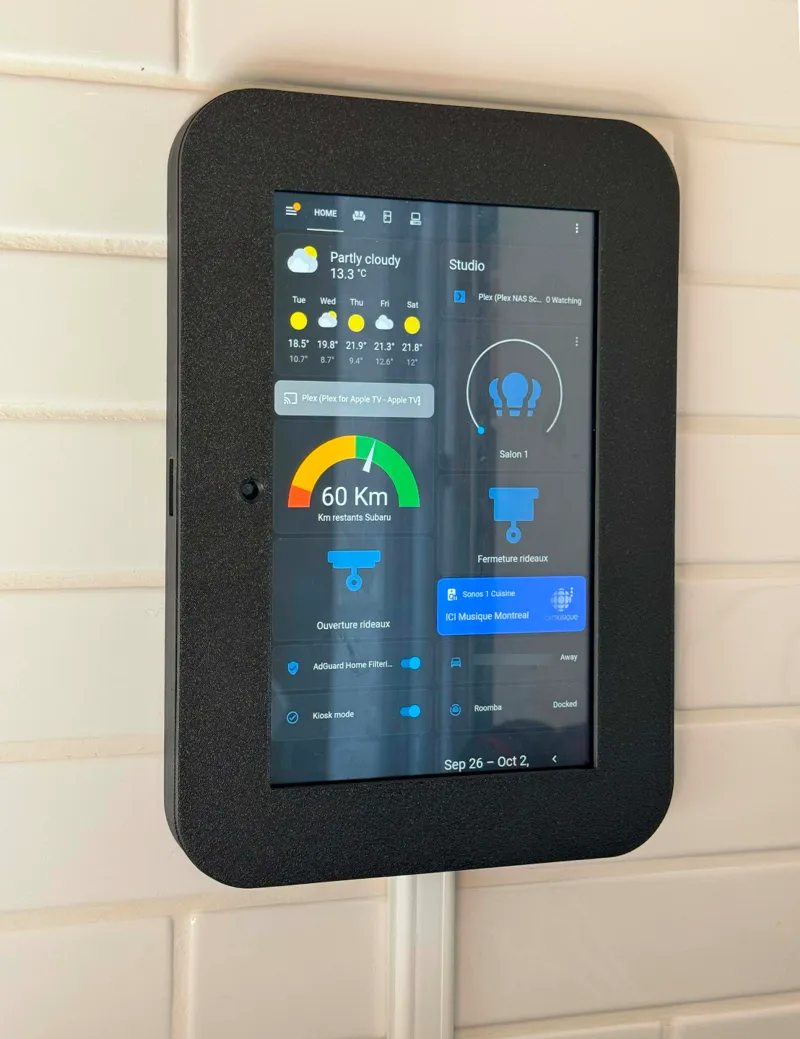 Amazon Fire HD 8 (2022) wall mount case