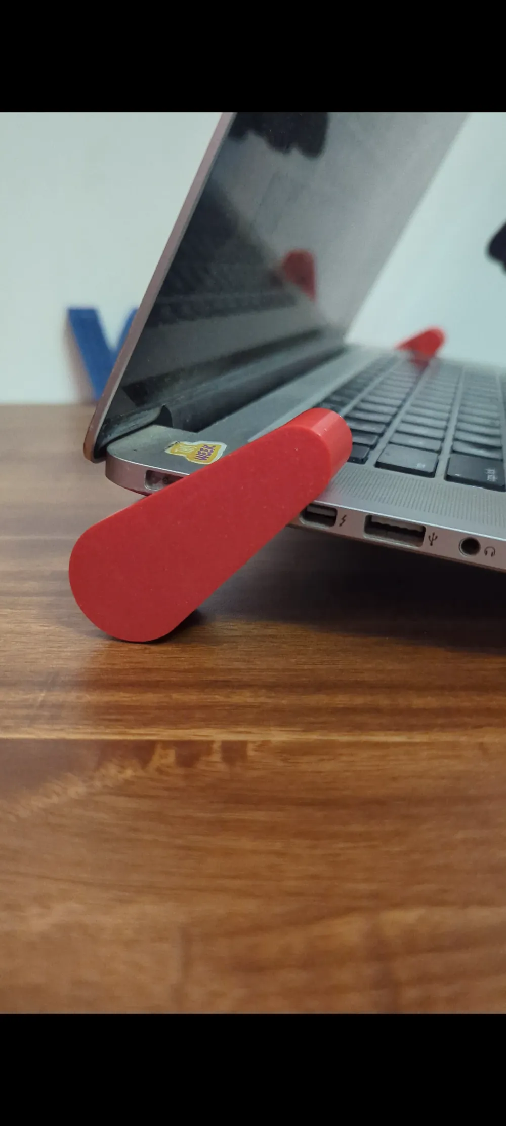 Parametric Minimalist Laptop Riser - Customisable - Free 3D Print Model ...