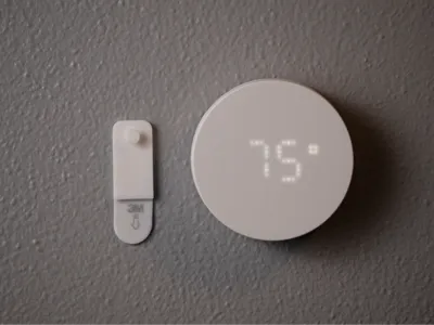 IKEA TIMMERFLOTTE Hanger (for Command Strips)