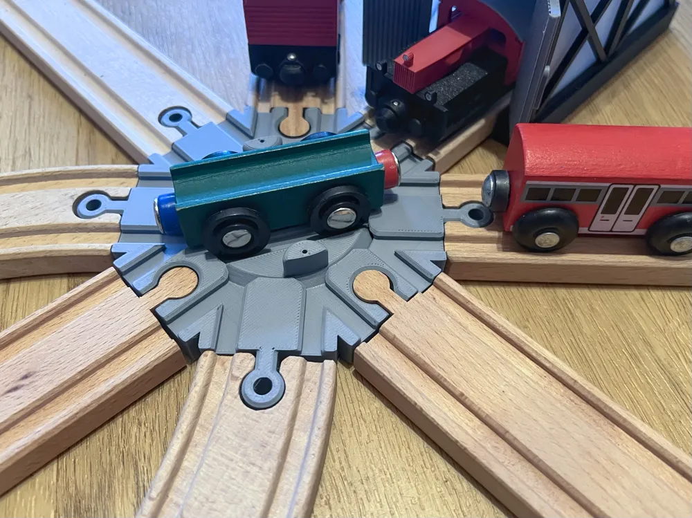 Wooden railway train turntable, Brio compatible by schreinerman ...