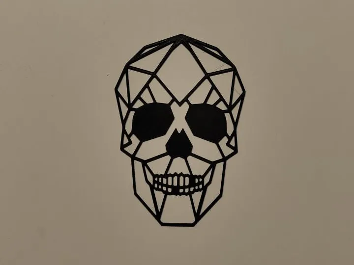 Crâne low poly décoratif