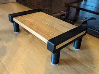Adjustable footrest