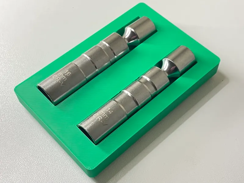 (Gridfinity 2x3) 14/16mm Spark Plug Socket Holder