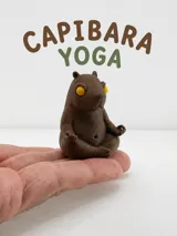 Фигурка капибара в йога поза