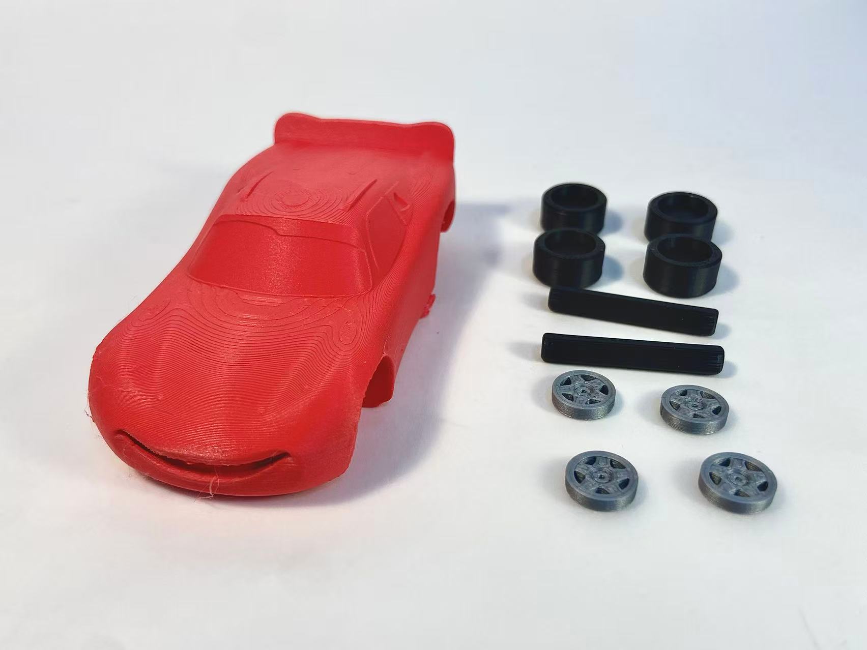 Miniatura 2 do modelo 3D 【Cars】赛车总动员 闪电麦昆 车模 组装 轮胎可动