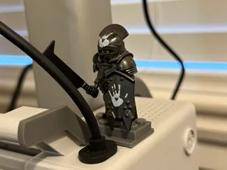 A1 Minifig Stand