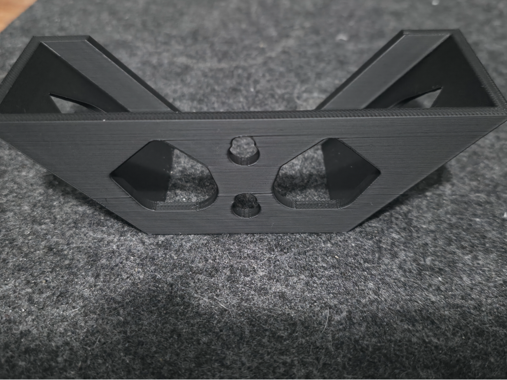 Padel Racket Support - Hook Holes