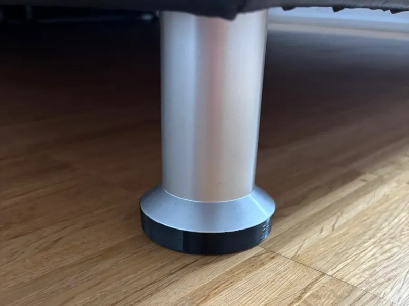 Bed/Sofa Riser for Robot Vacuum with Anti-Slip Rim