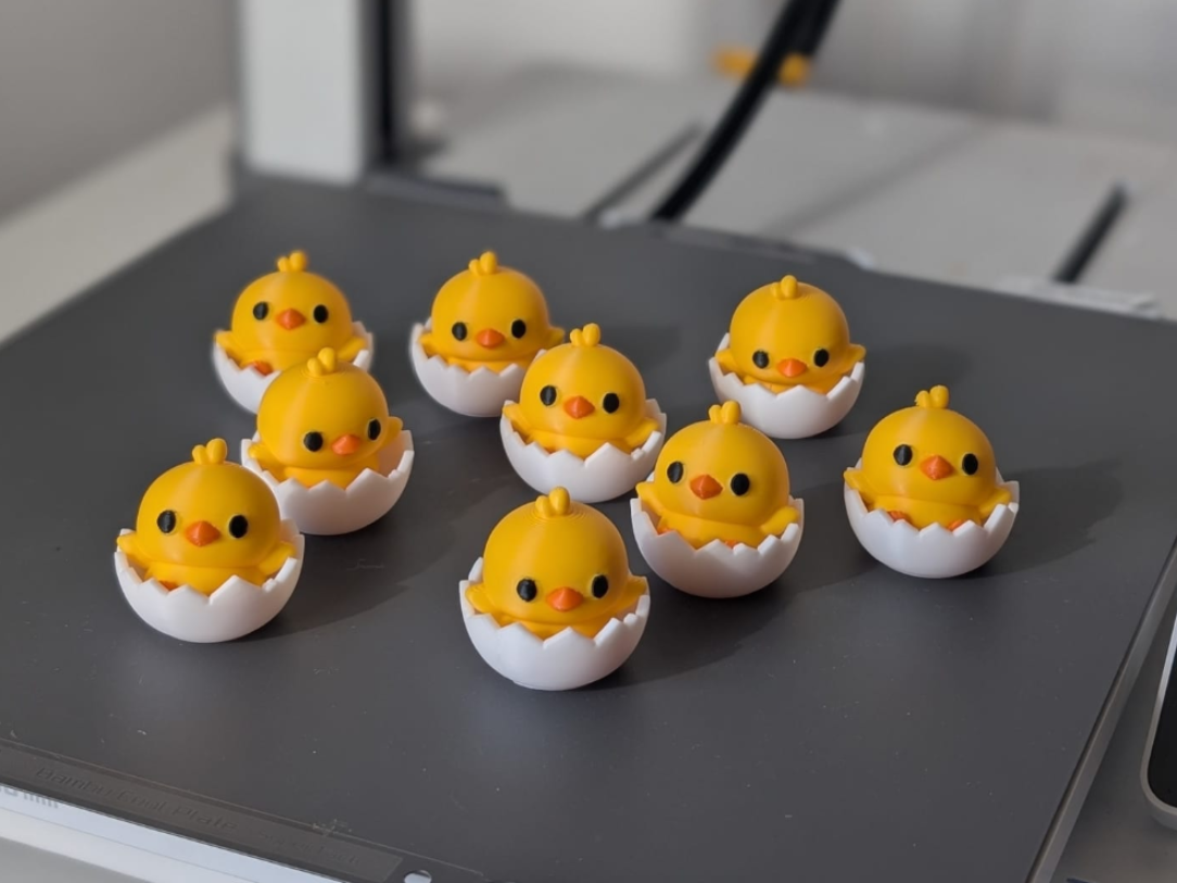 Miniatura 1 do modelo 3D Cute Mini Hatching Chick