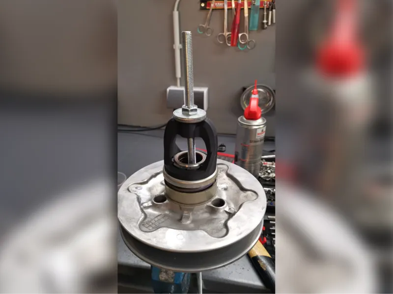 Kawasaki 750 Clutch - Secondary Clutch Fixture