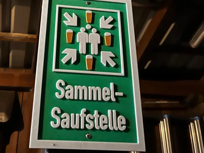 Schild Sammelsaufstelle
