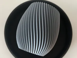 Graue Minimalistische Vase