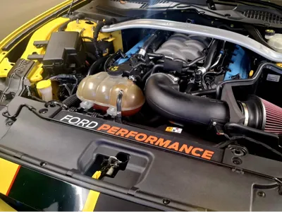 Ford Performence Mustang 6