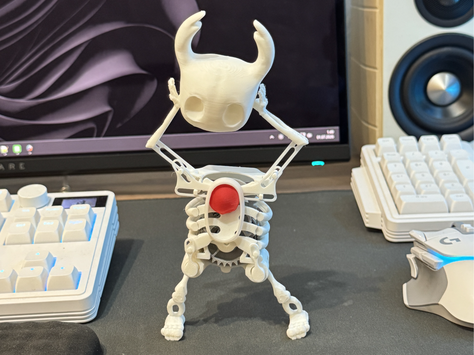 Mechanical Dancing Skeleton Toy - Hollow Knight
