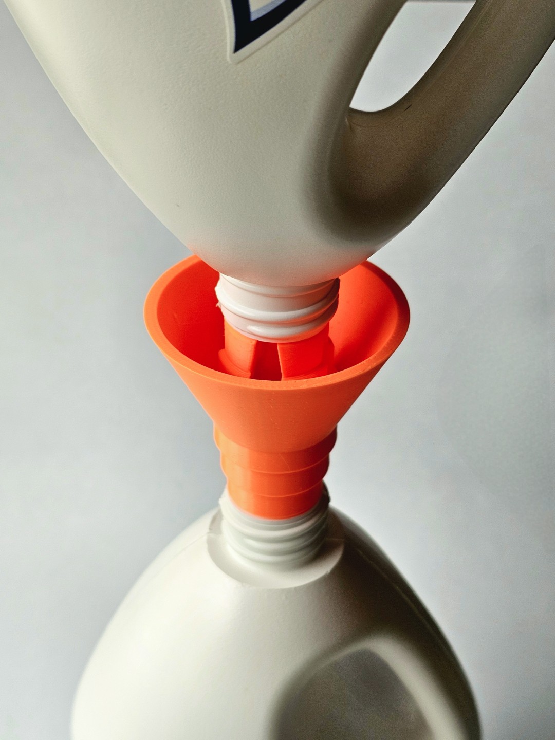 Miniatura 2 do modelo 3D Liquid Transfer Funnel