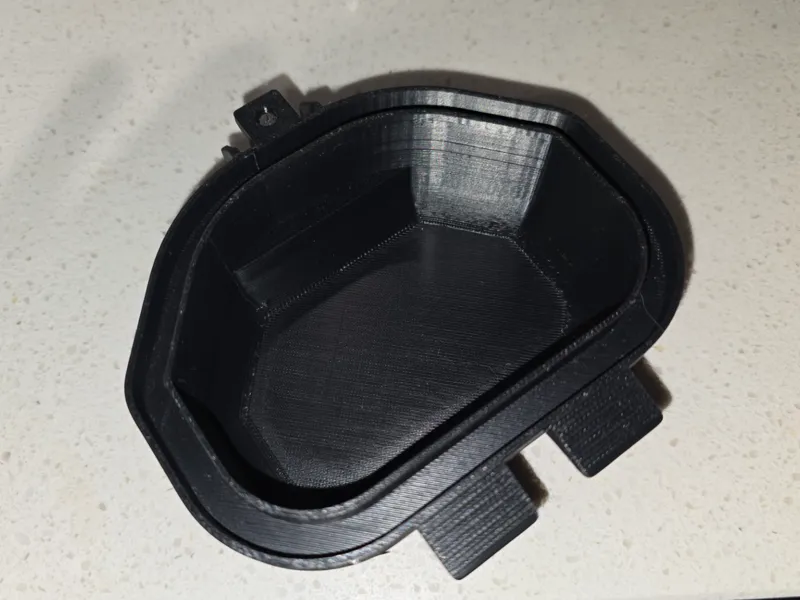 Audi A4 B5 headlamp cover and seal
