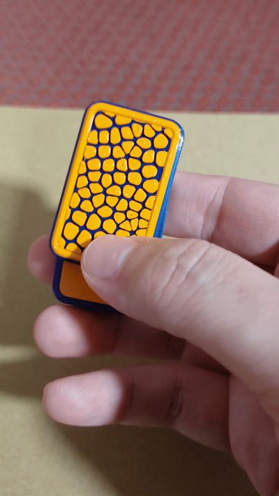 Slydr, the magnetic slider fidget NO GLUE NO PAUSE
