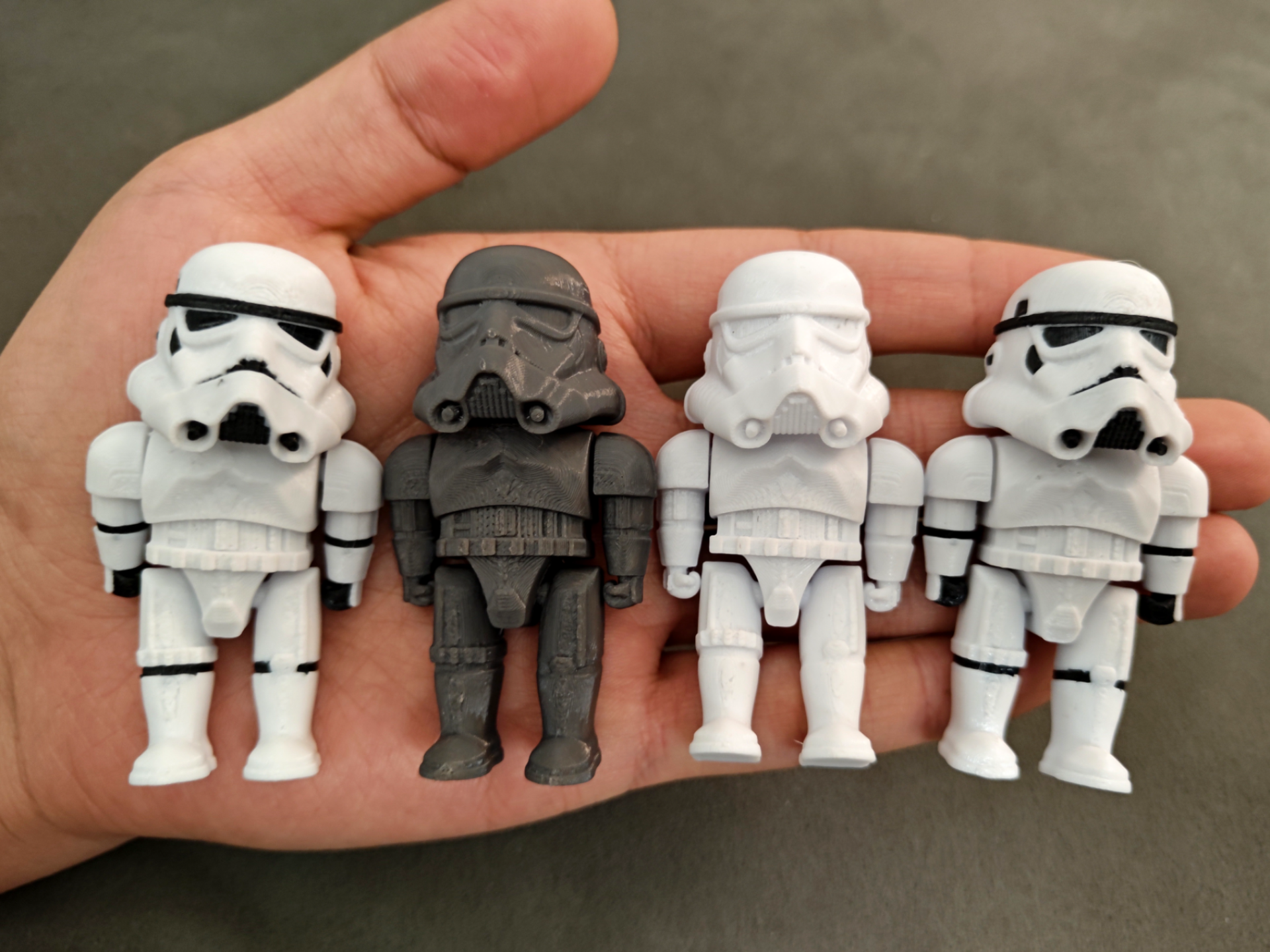 Empire Stormtrooper (Ortak Hareket / Entegre Baskı)