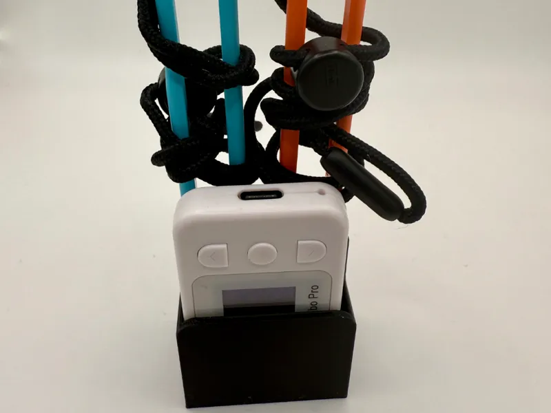 Flashiibo + Joy-Con 2 Strap Holder