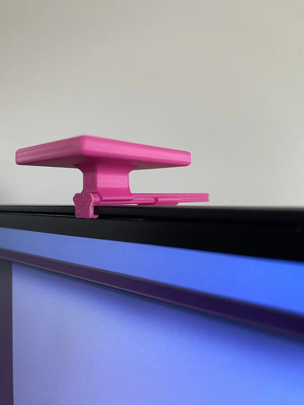 Adjustable Top Mounted Monitor Display Plate by user_2254518815 ...