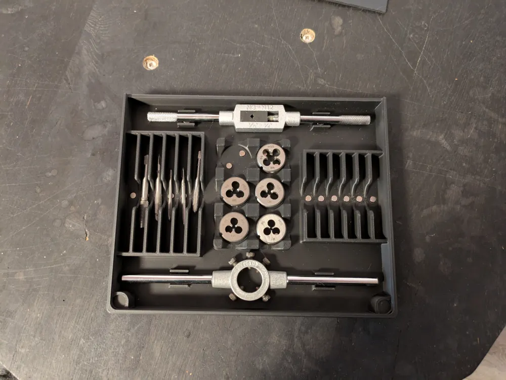 Threaded Comment Box Box for Thread Drill and External Thread Cutter by Bart_S - MakerWorld