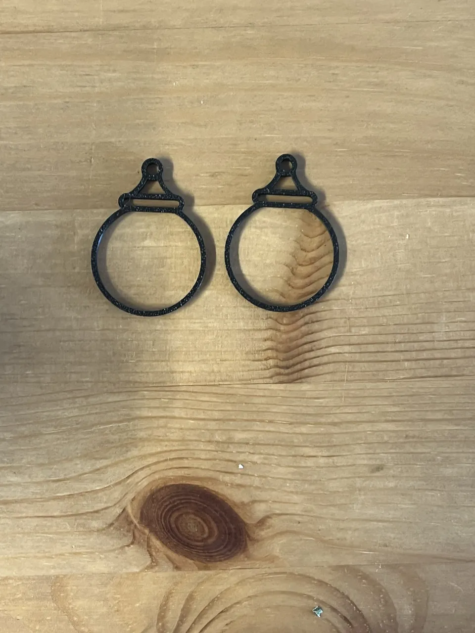 earrings view 2