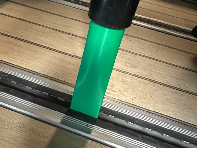 Mercedes floor rail dust adapter