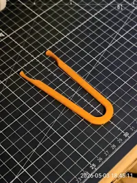 Golf ball tweezer
