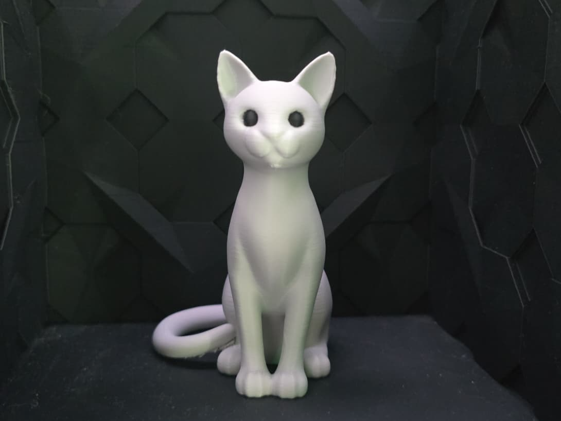 Elegante Katzenfigur