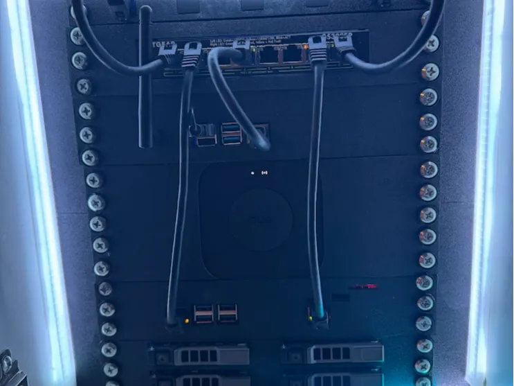 10-Inch Rack Insert – Raspberry Pi 5 & Pi Zero PoE