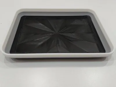 A simple storage tray