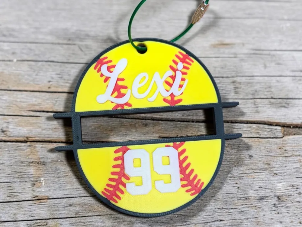 Accesorio para sujetar ligas de cabello: Customizable Softball Hair Tie Holder Bag Tag. Referencia del modelo original.