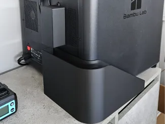 Poop bucket / Poop chute including funnel