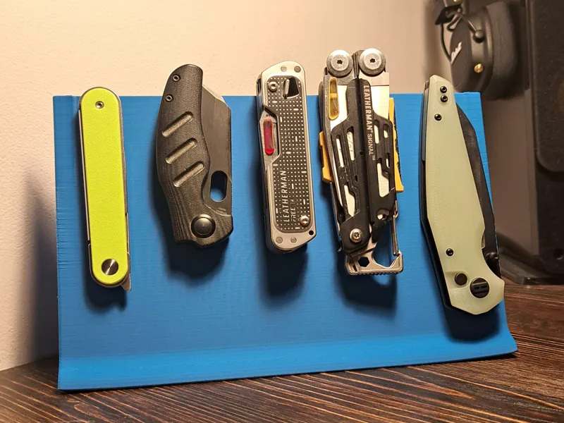 Knife display stand