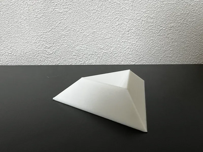 Yet Another Cube Stand, Simple, Sharp, and Solid