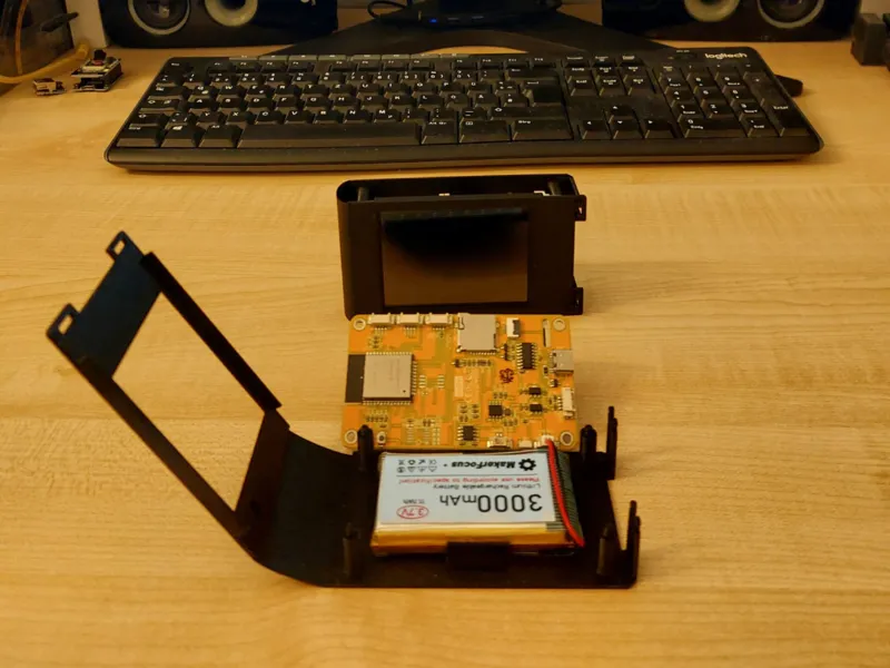 ESP32-2432S032C-I