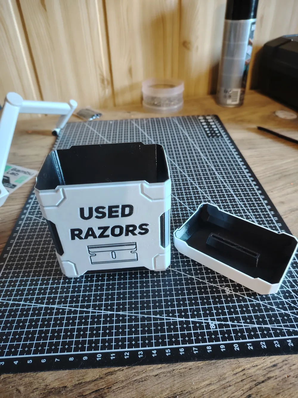 Futuristic Razor Blade Disposal Box by Petr PesekMakerWorld: Download ...
