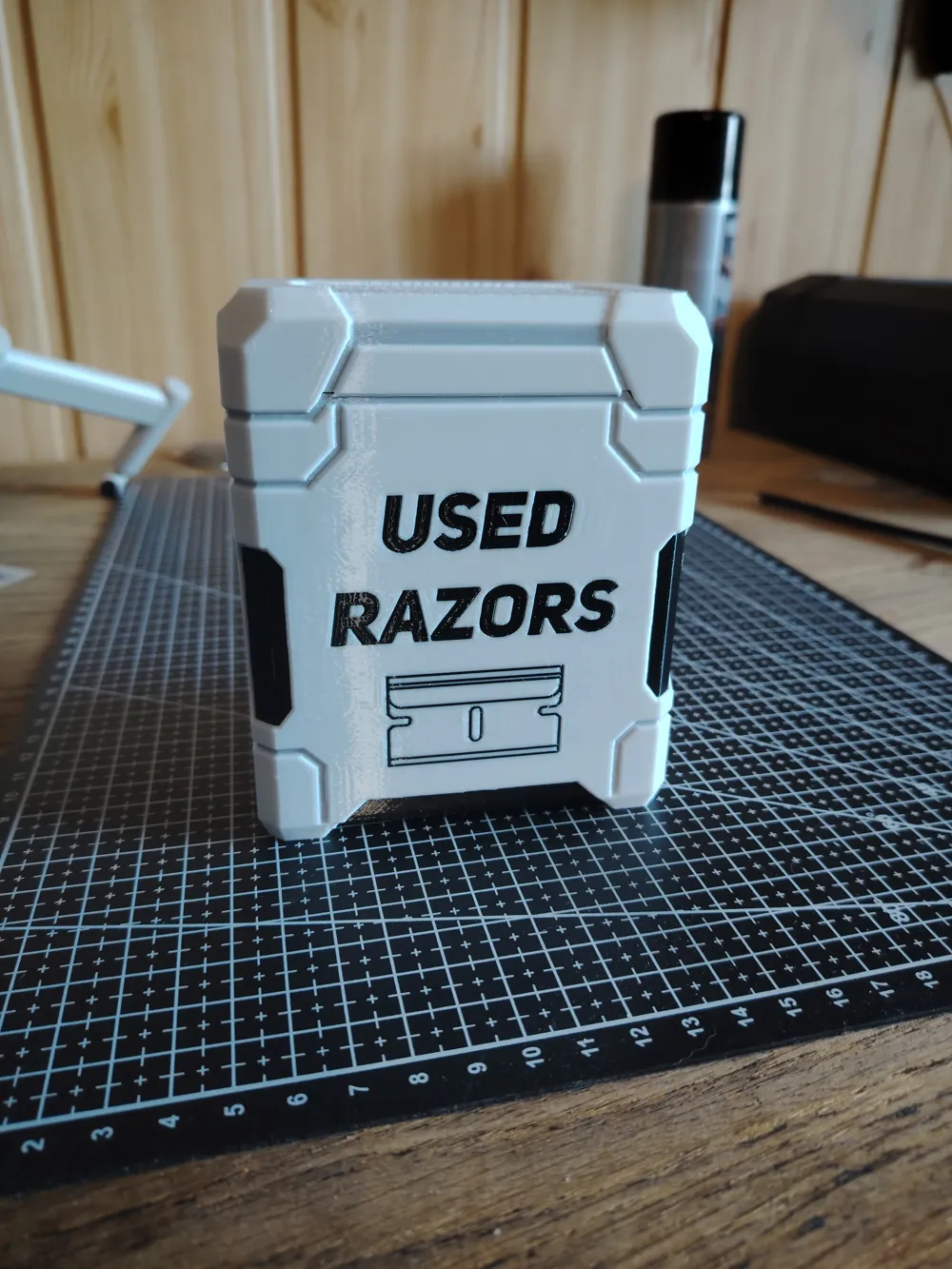 Futuristic Razor Blade Disposal Box by Petr PesekMakerWorld: Download ...