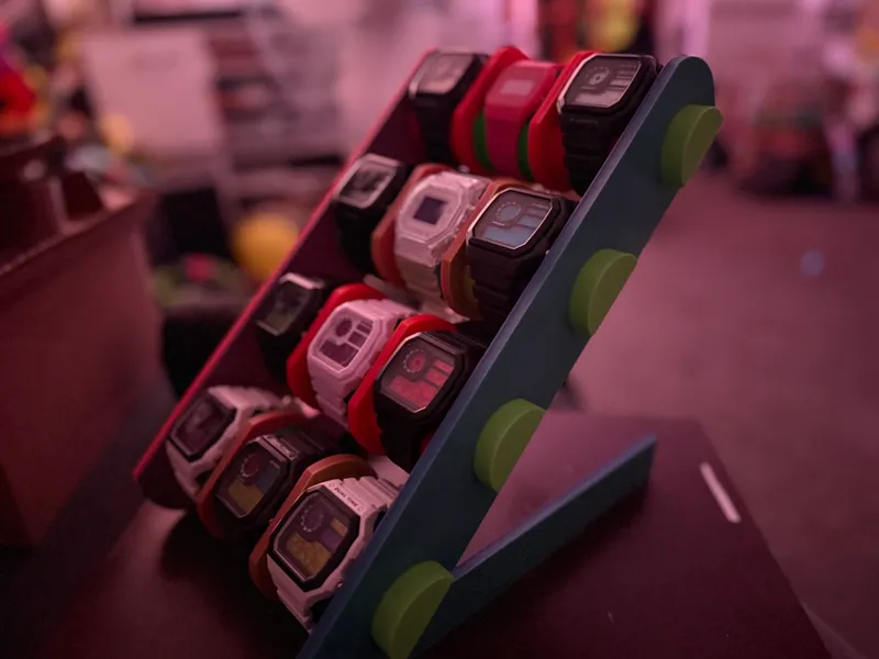 12 Watch Stand / Holder / Rack / Display - POS