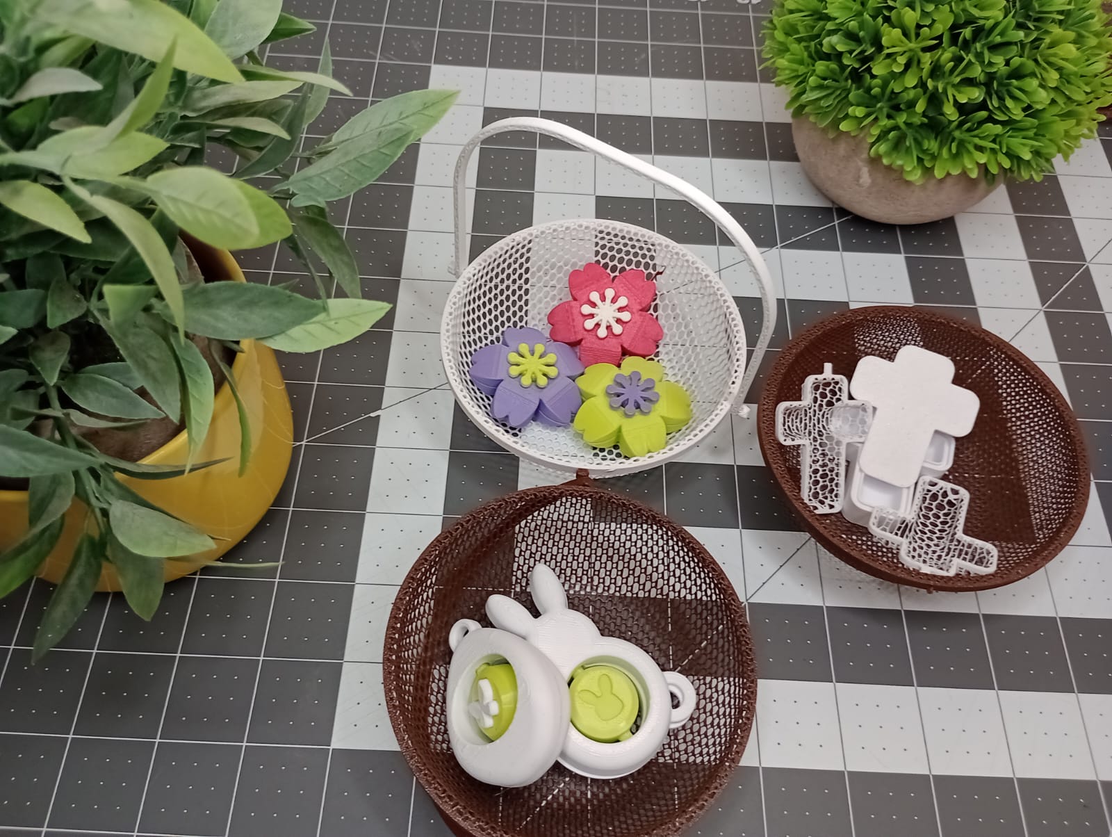 Miniatura 2 do modelo 3D Thermoformed Open Basket w/ print in place Handle