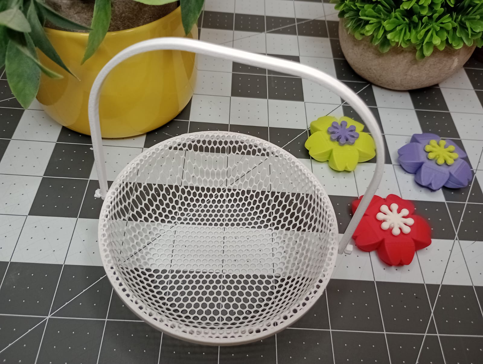 Miniatura 4 do modelo 3D Thermoformed Open Basket w/ print in place Handle