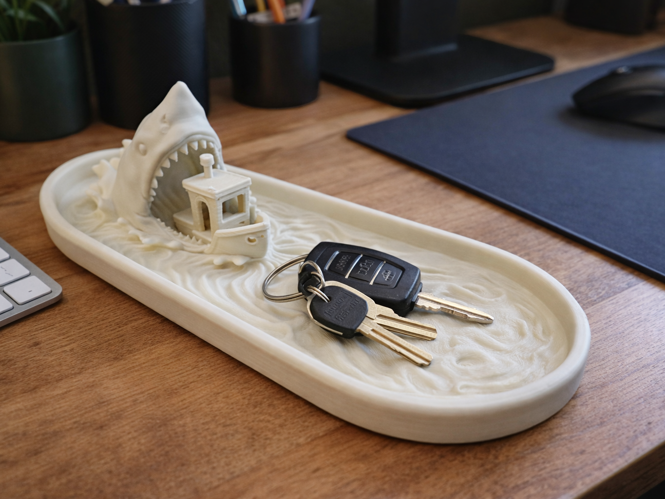 Shark Attacks Benchy – 150mm Catch-All Desk Tray