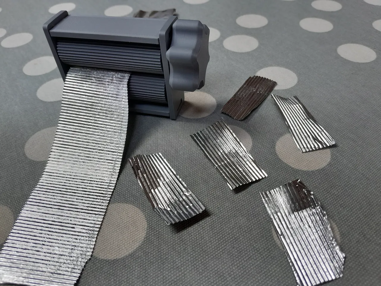 Corrugated iron maker for Model Railways / Diorama view 4