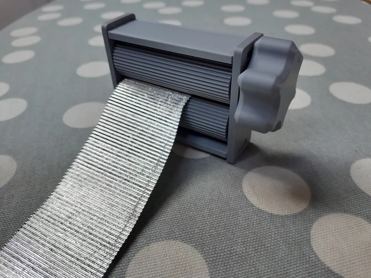 Corrugated iron maker for Model Railways / Diorama view 3