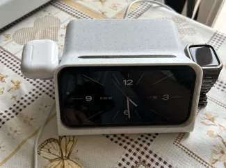 3-in-1 Apple Charger Dock – iPhone Watch Pods